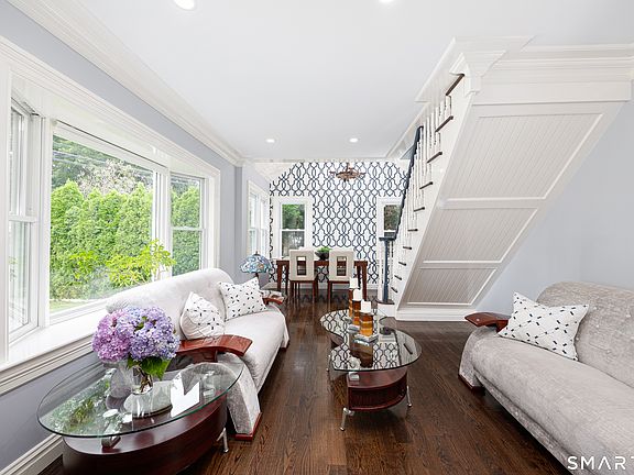 5th image of 70 North Taylor Avenue
