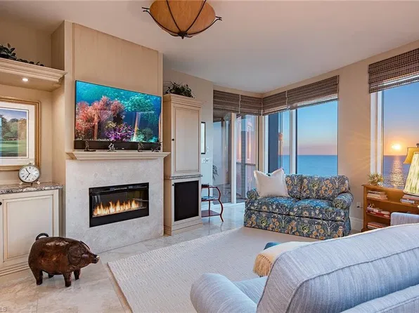 4501 Gulf Shore BLVD N #1203, NAPLES, FL 34103