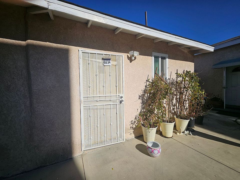 1st image of 6634 1/2 Camellia Ave