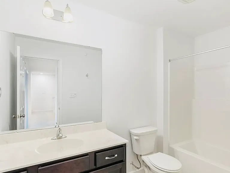 7884 Briarwood Dr — Photo 22