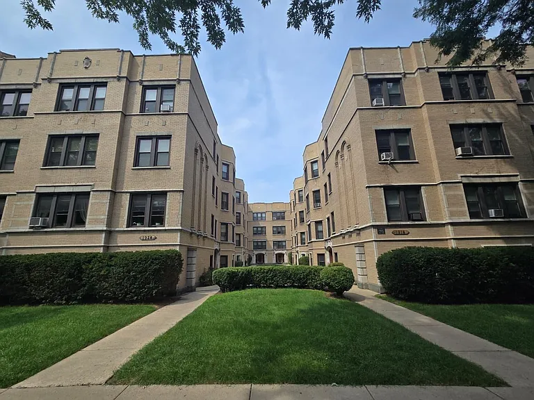 1914 W Morse Ave #3N — Photo 9