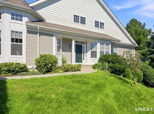 12 Crestview Ln UNIT 12, Danbury, CT 06810