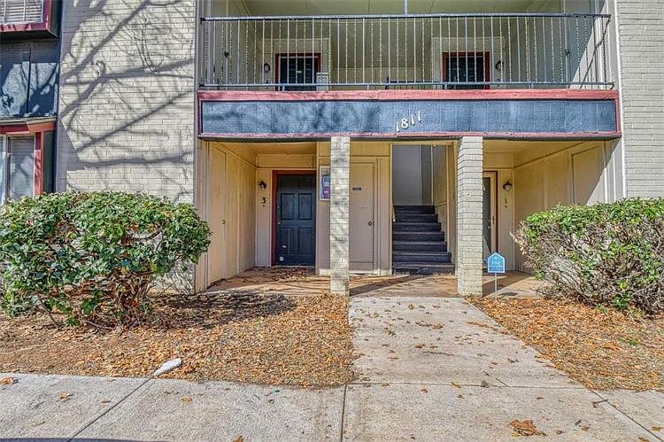 1st image of 1811 E Lindsey St APT 3