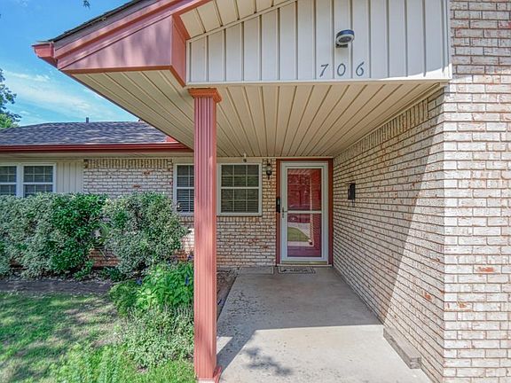 5th image of 706 Richmond Dr