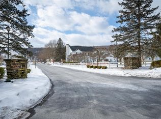 10 John Kane Ct, Pawling, NY 12564