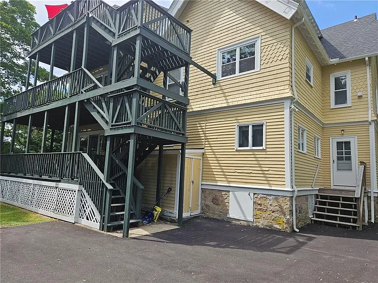 49 Merton Rd #2 — Photo 42