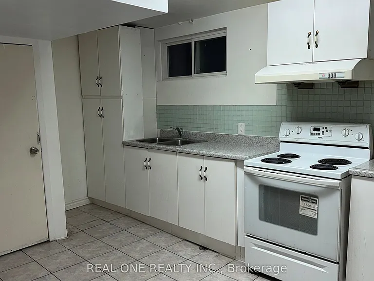 3622 Molly Ave — Photo 7