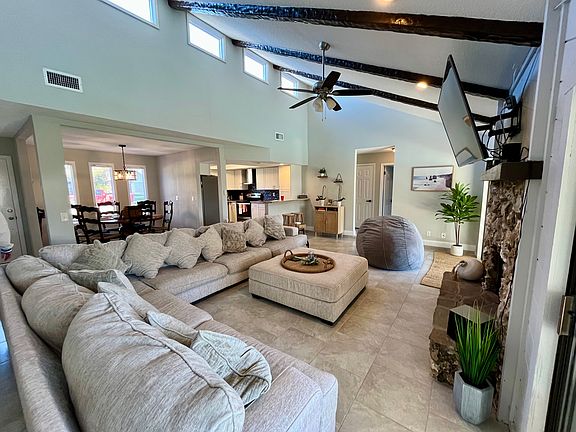 2nd image of 614 Moonpenny Cir