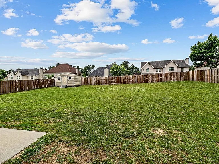 6017 Reynolds Cir — Photo 33