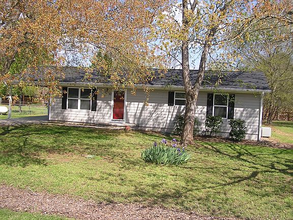 2nd image of 42 Burnt Hickory Dr