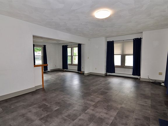 4th image of 126 Ackley Ave
