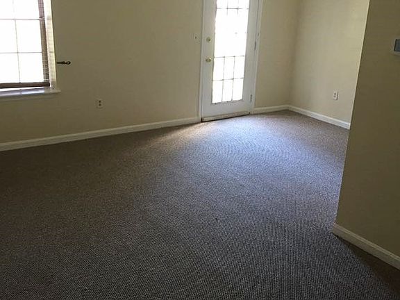Living Room/Dining Room. Private Entrance