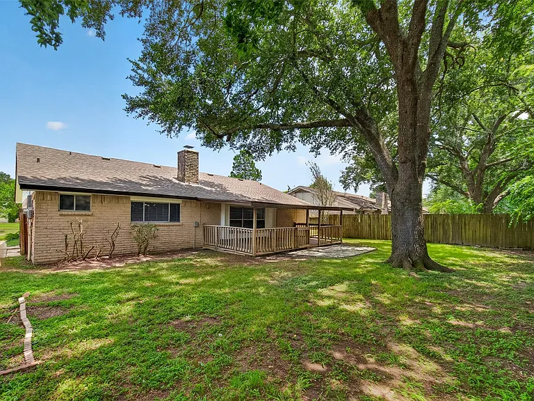 16614 Blackhawk Blvd — Photo 27