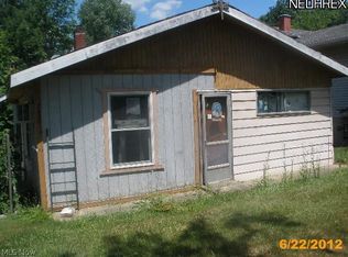 752 Fairview Dr, Aurora, OH 44202