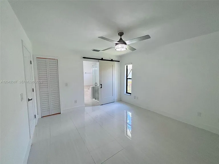 2313 SE Harrington Ave #- — Photo 12