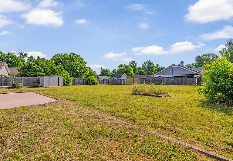 101 Coriander Ln — Photo 31