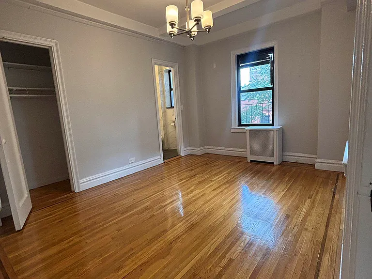 133 W 71st St #6D — Photo 10