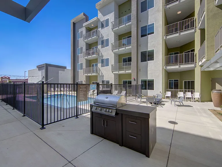 The Lawler Apartment Homes — Photo 18