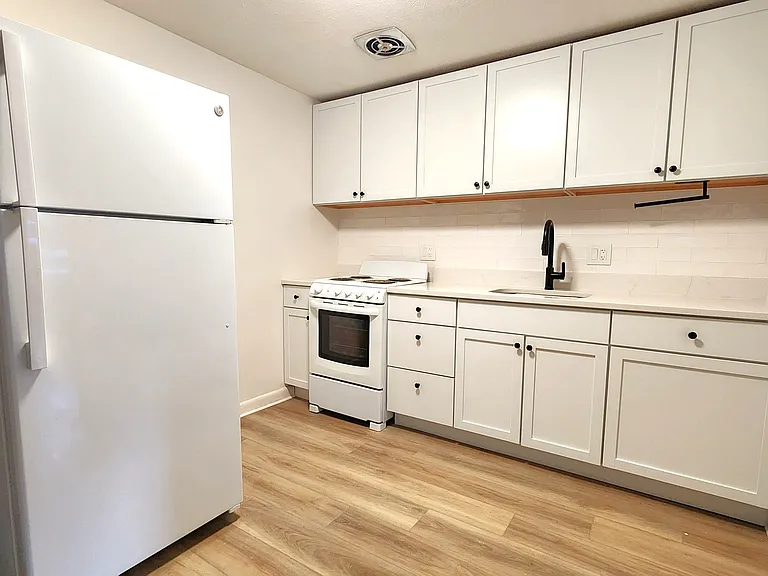 434 Mount Auburn St #G3 — Photo 1