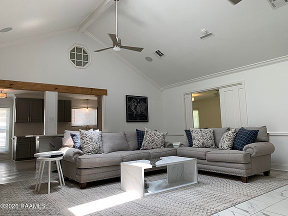 4th image of 102 Kent Cir