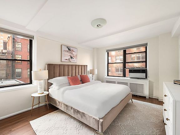 5th image of 140 E 28th St APT 4B