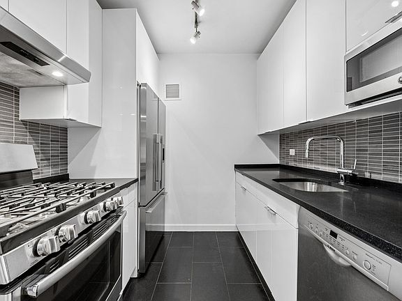 4th image of 75 W End Ave APT P5h
