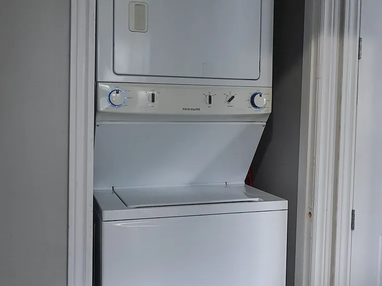 18 Clairmont St #2 — Photo 6