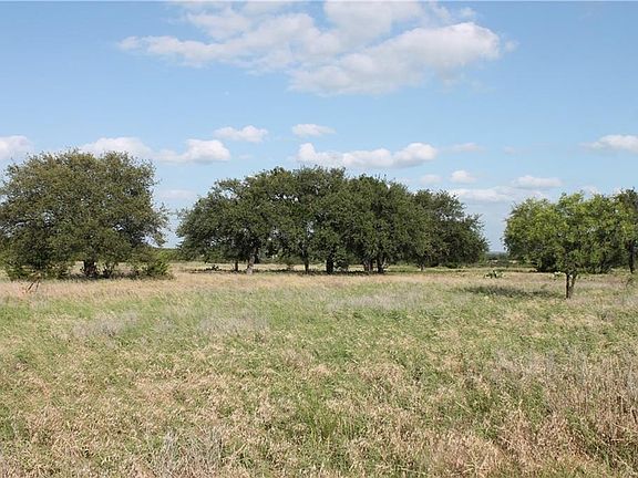 Nice Building Site With Mature Live Oak Trees