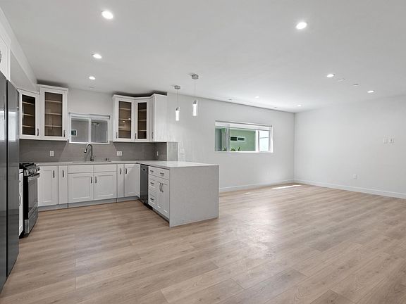 2nd image of 2336 Westwood Blvd #201