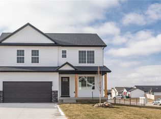 326 NE Adams Ave, Elkhart, IA 50073