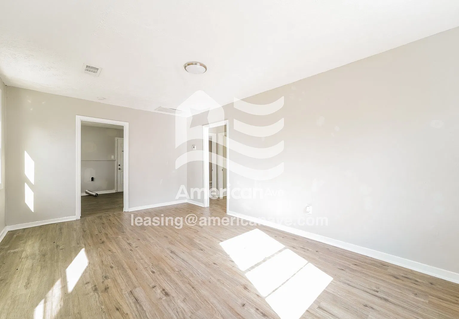 2 bed, 1.0 bath, 810 sqft, $1,129 — Photo 3