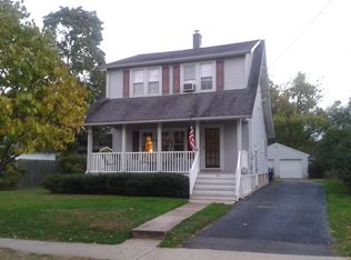 23 E Orchard St, Somerville, NJ 08876