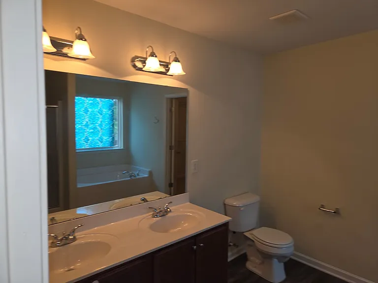 6821 Planting Ct — Photo 11