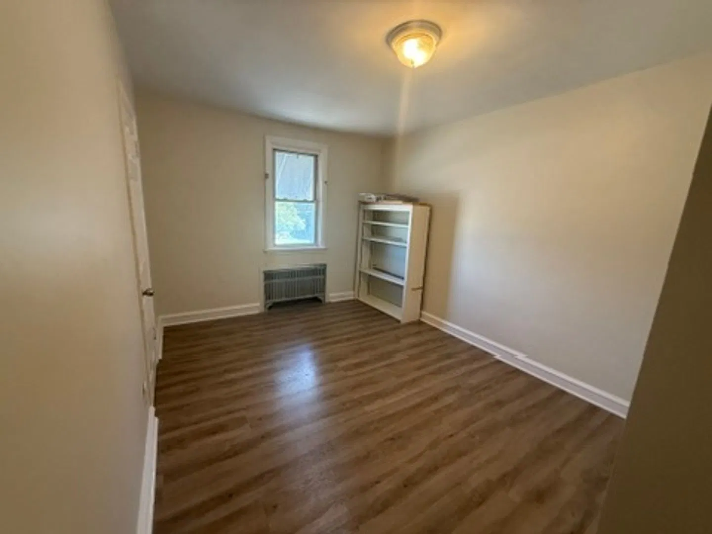 Spacious 2-Bedroom Apartment Across from Brand-New Clifton Heights Middle School — Photo 4