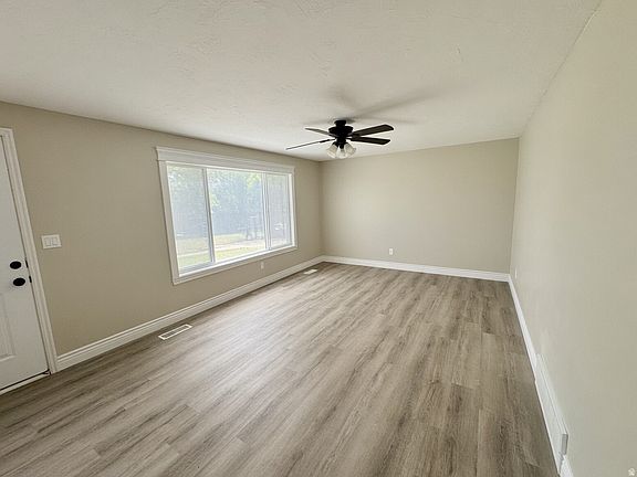 4th image of 1105 Mala Dr