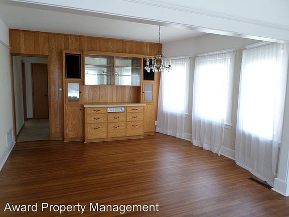 5th image of 1218 W Lewis St