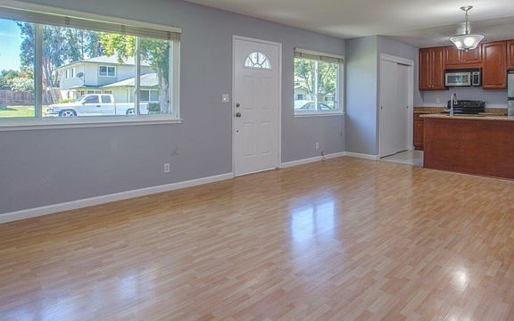 2nd image of 34848 Starling Dr