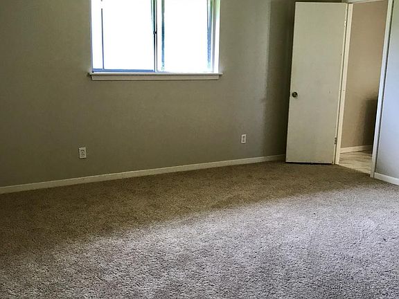 New carpet in all bedrooms!