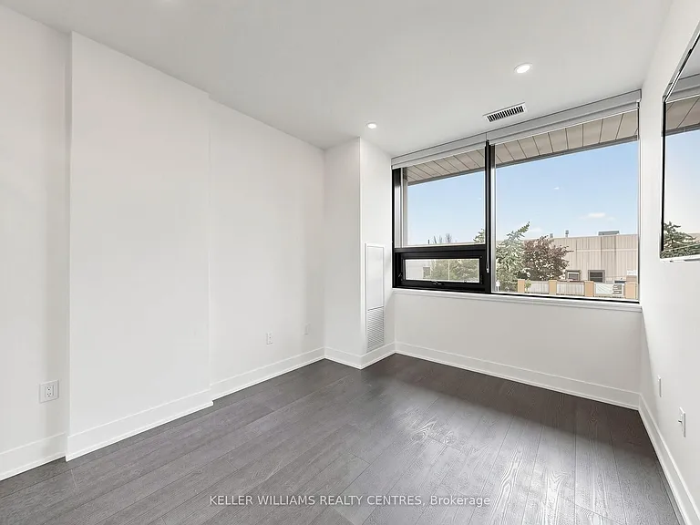2908 Highway 7 Rd #108 — Photo 32