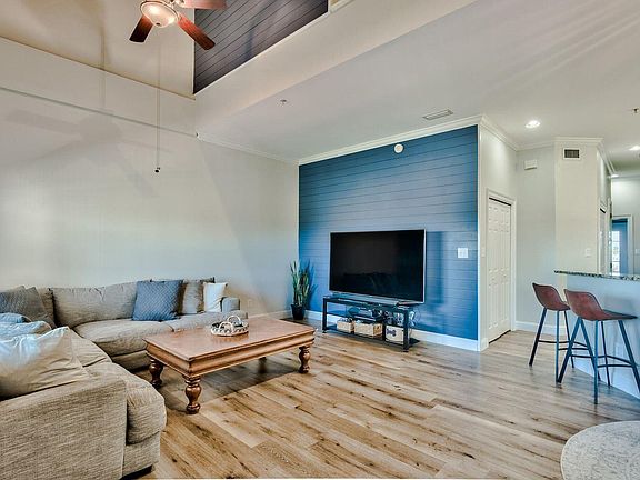 3rd image of 4507 Furling Ln Suite 302