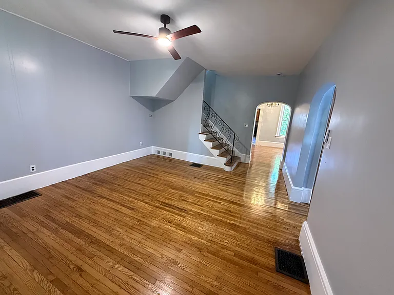 483 Auburn Ave — Photo 7