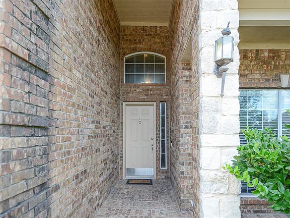 3rd image of 8336 Indian Bluff Trl