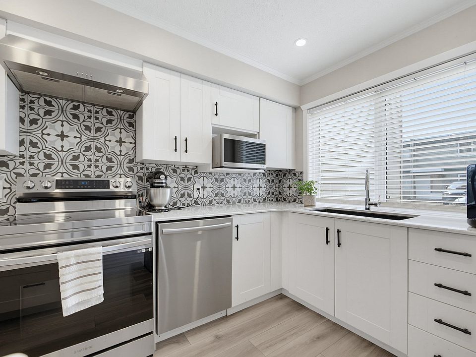 1st image of 4959 57th St #16