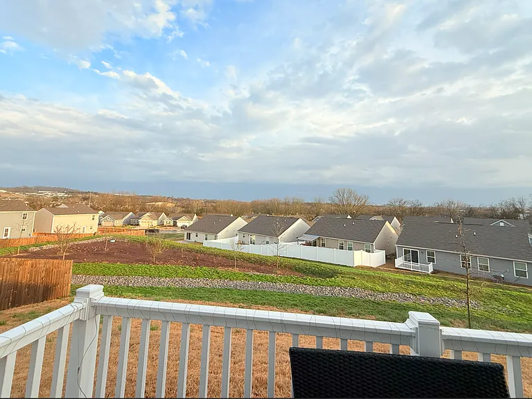 3309 Thorpe Rd — Photo 35