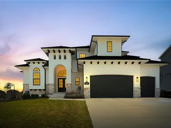 11903 W 167th Ter, Overland Park, KS 66221