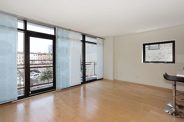 1st image of 20 Tiffany Pl APT 3S