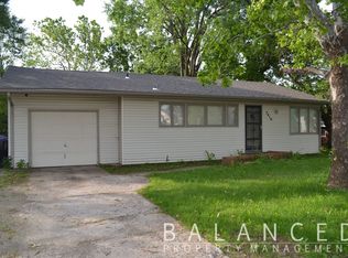 3416 SW Burlingame Rd, Topeka, KS 66611