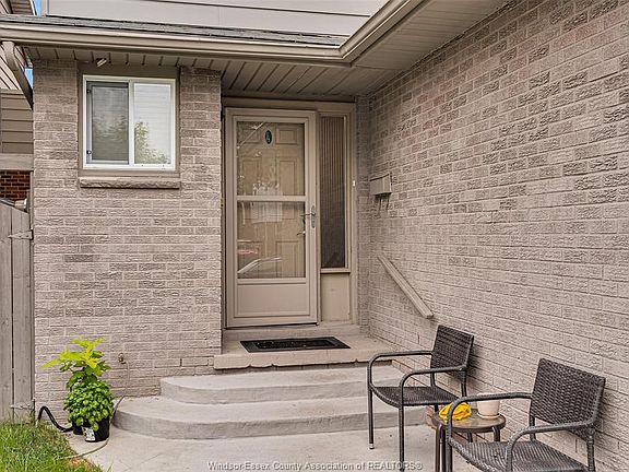 4th image of 3038 Brimley Dr