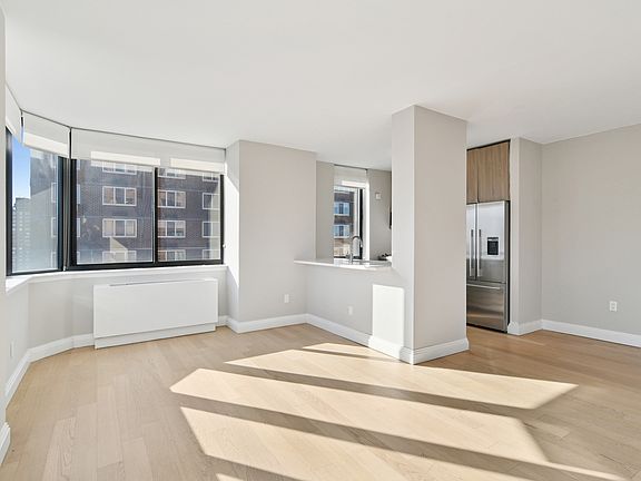 5th image of 345 E 94th St APT 21C