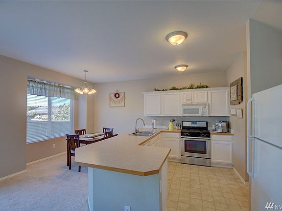 5th image of 18406 98th Ave E